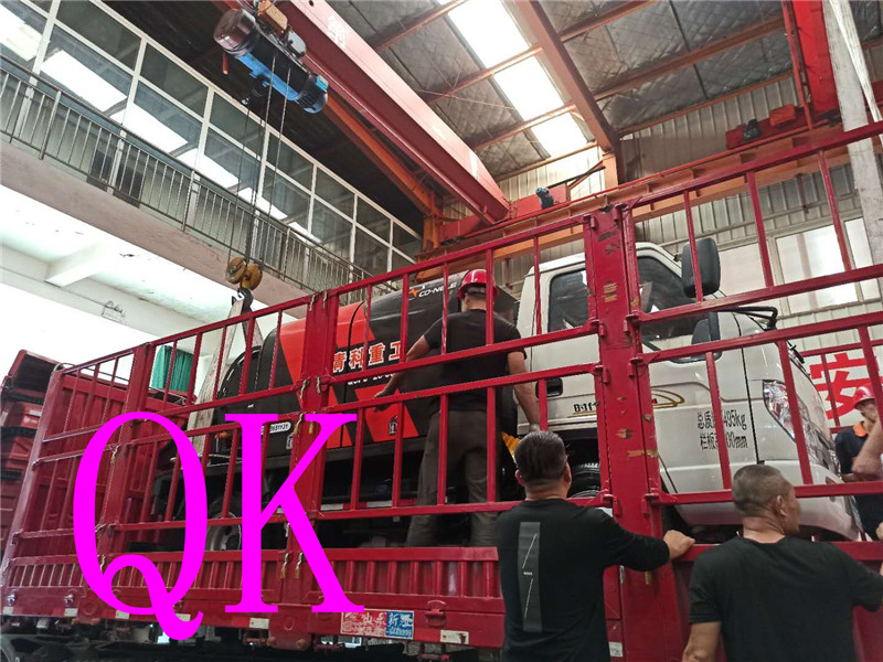 混凝土泵 青科重工 濕噴臺車